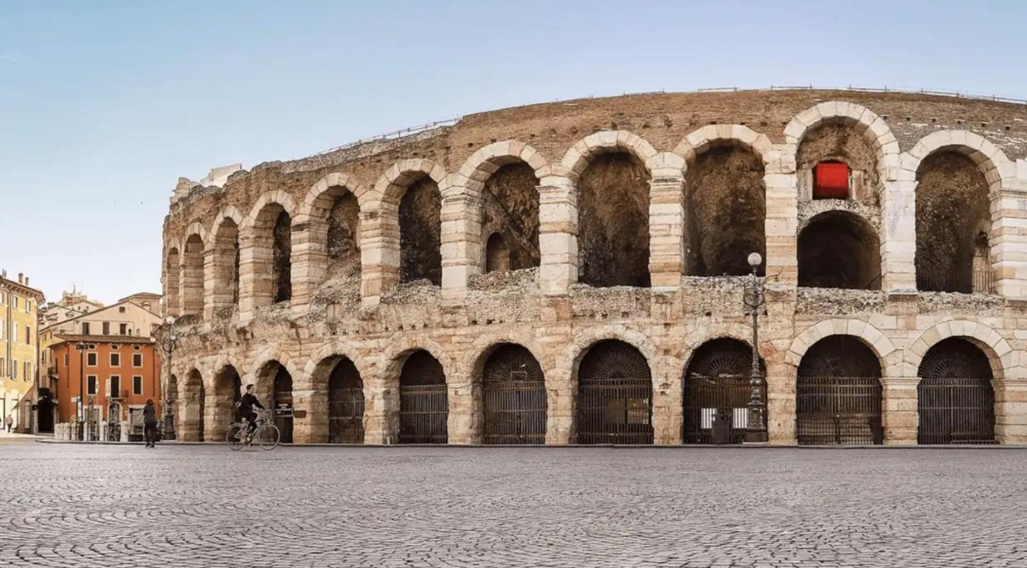 Arena - Verona Centro - Appartamento Elegante Exterior photo
